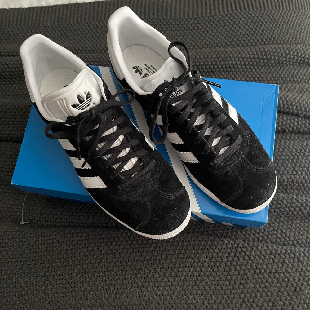 Adidas Gazelle Sneakers